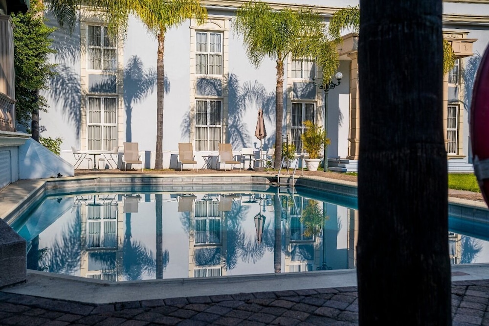 Gran Hotel Alameda 6/65