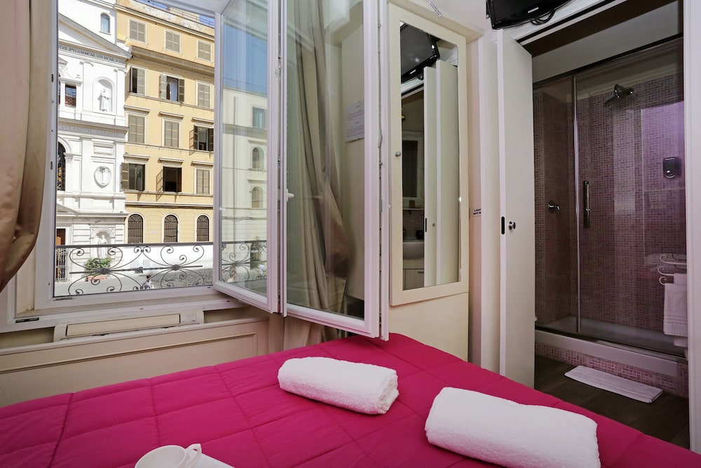 Piazzetta De' Monti Suites 17/27