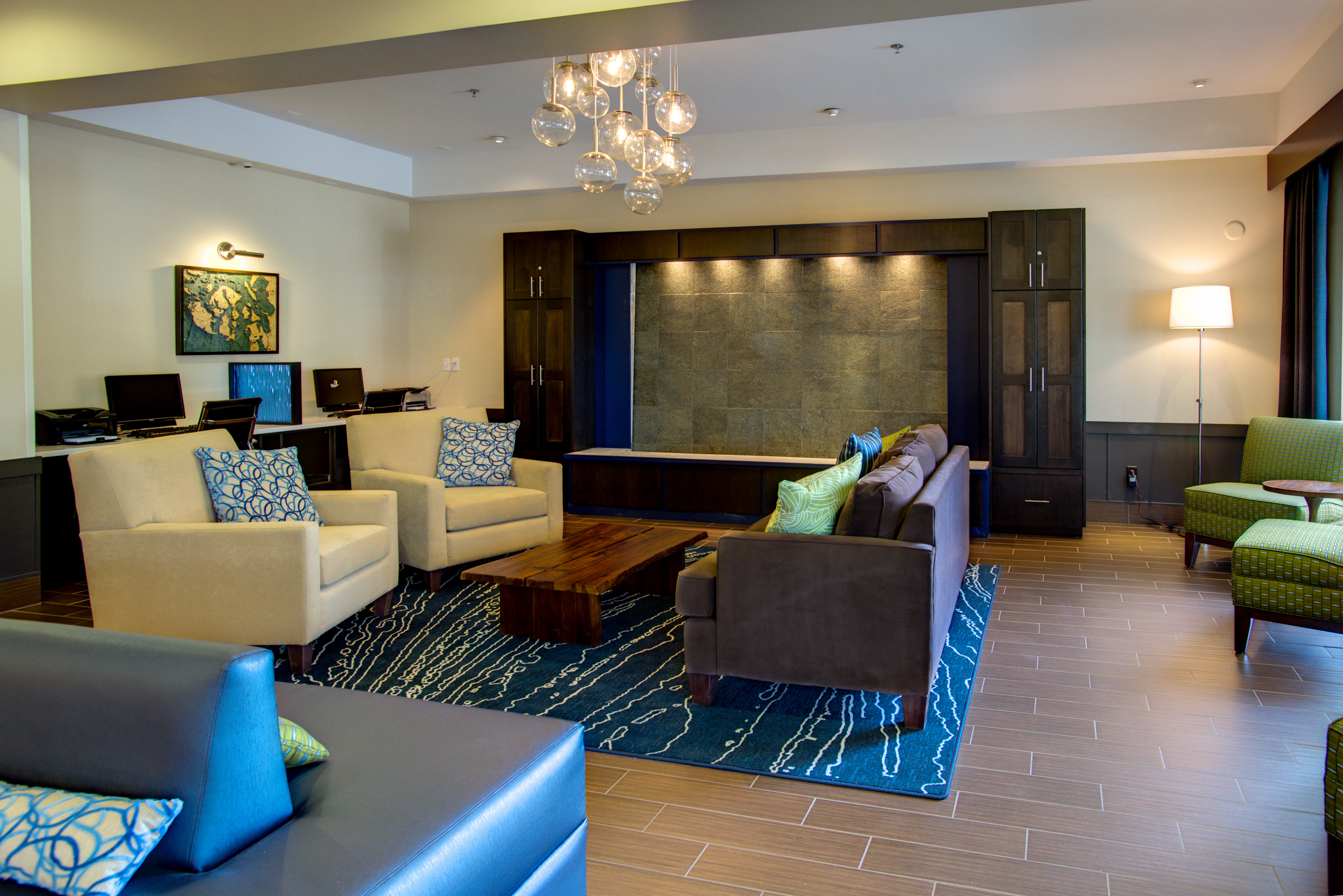 Holiday Inn Express Bellingham 42/72
