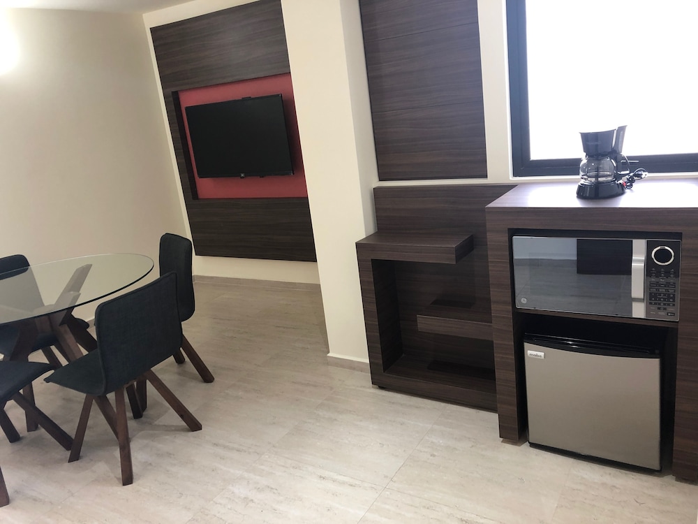 Mc Suites Reforma 14/18