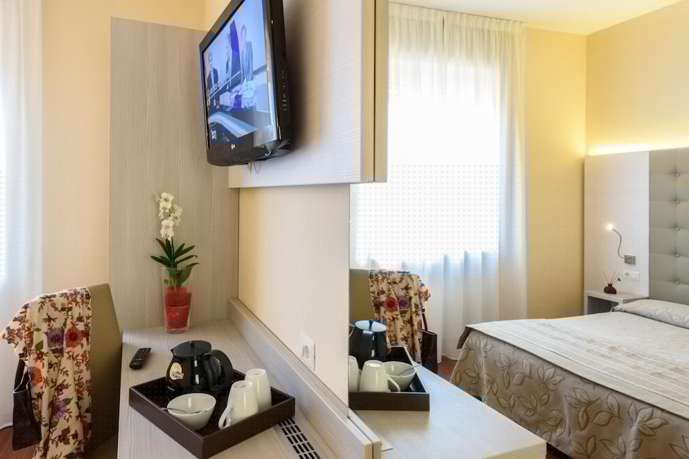 Hotel Primavera 19/57