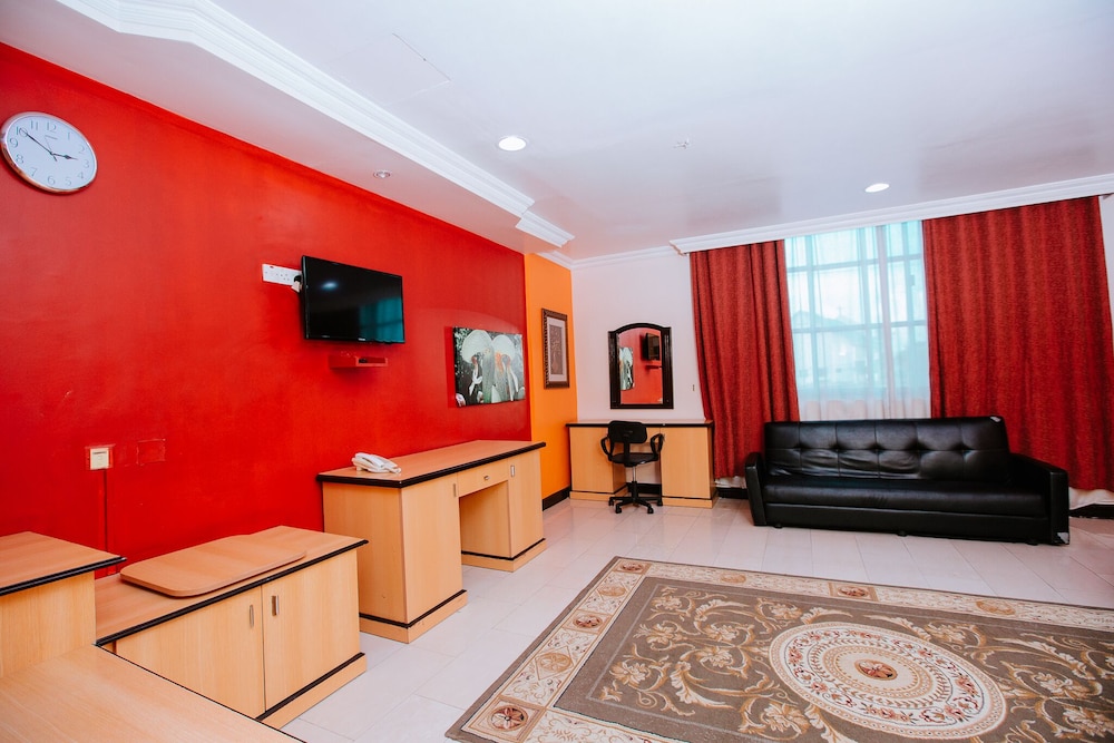 Mayfair Hotel 47/62