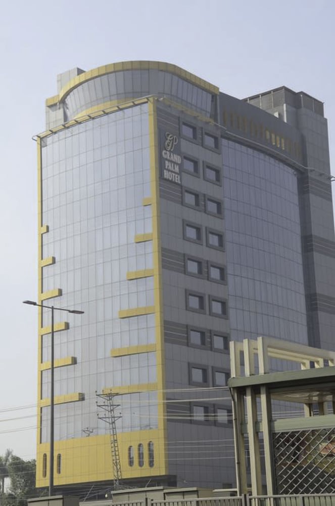 HOTEL dGATES in LAHORE