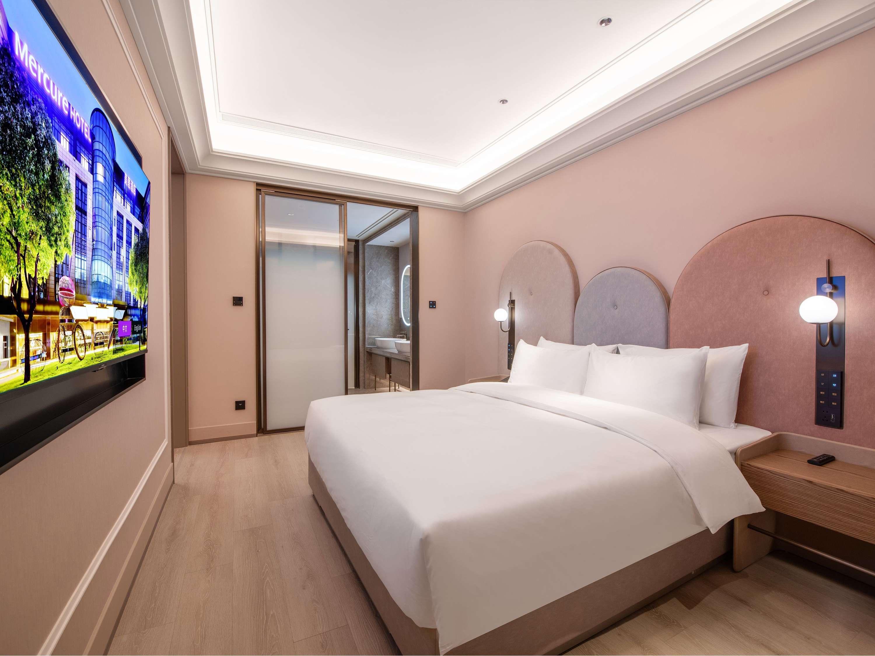 Mercure Chengdu West Expo City 15/36