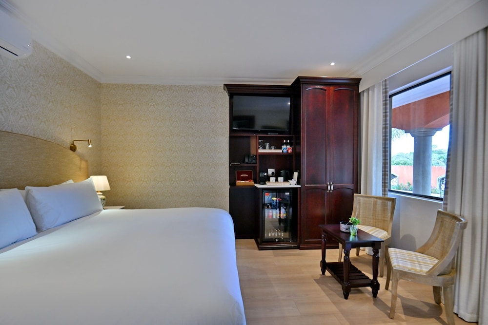 Standard, Double or Twin Bed