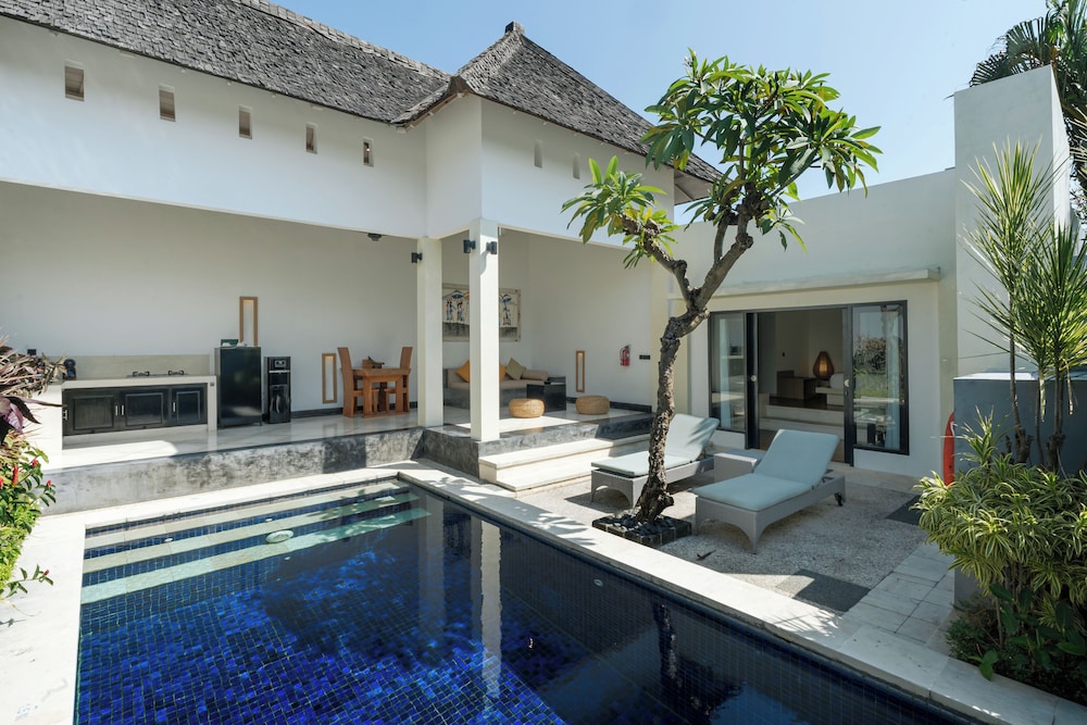 The Seminyak Suite - Private Villa 30/62