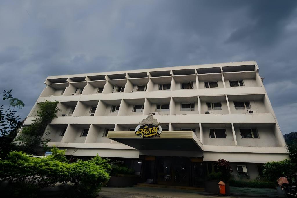 Hotel Sangam 2/42