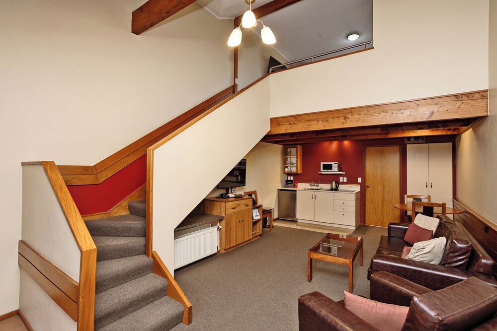 Balmoral Lodge Motel 42/59