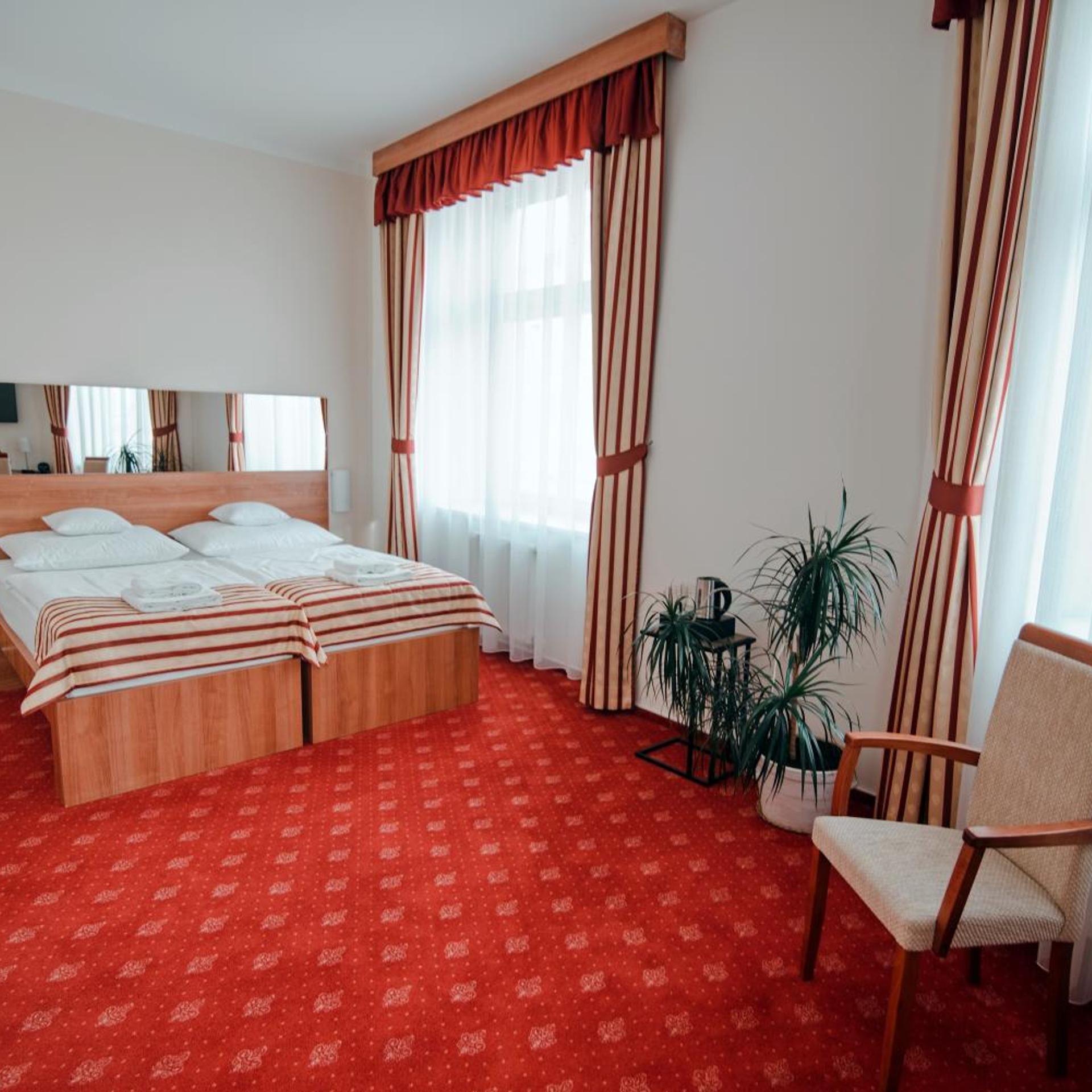 Hotel Grand 20/50
