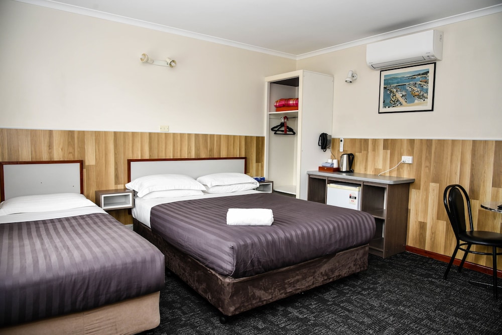 STANDARD, TWIN BEDS
