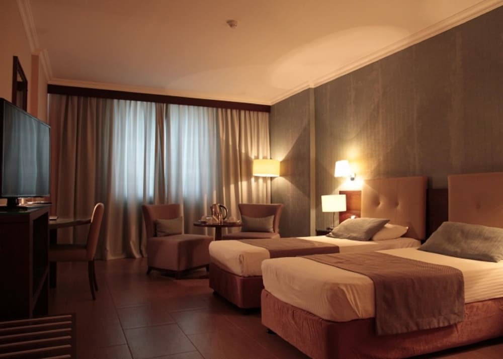 Room at Hotel Tadj El Mouada, SETIF