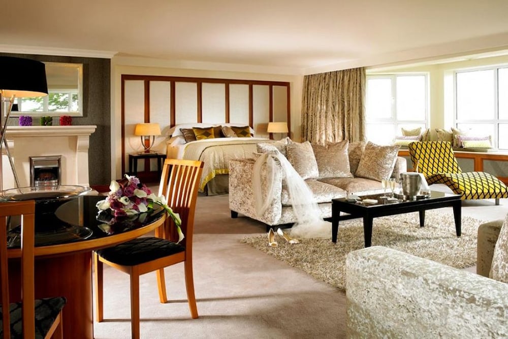 Garryvoe Hotel 30/53
