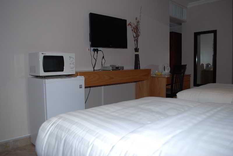 Times Square Suite 18/34
