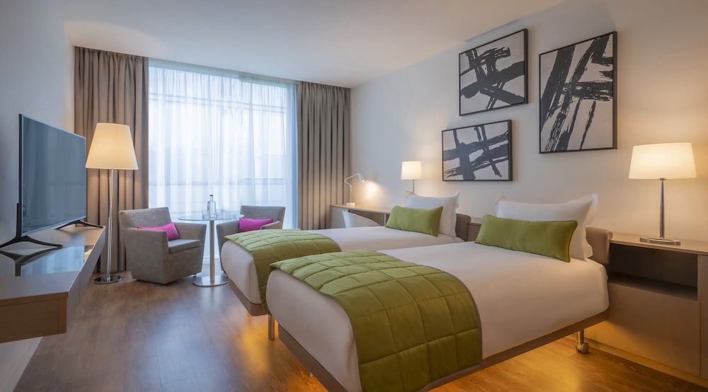 SUPERIOR, TWIN BEDS