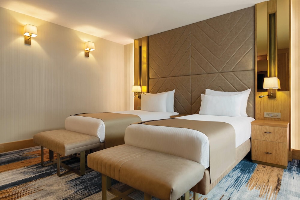 Days Inn by Wyndham Istanbul Bomonti 19/50