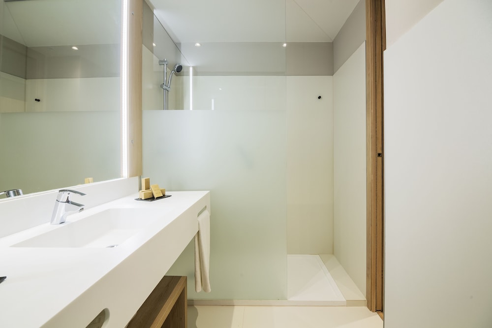 ZT The Golden Hotel Barcelona 30/32