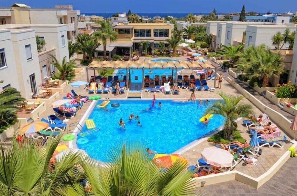 Meropi Hotel and Apartments 62/69