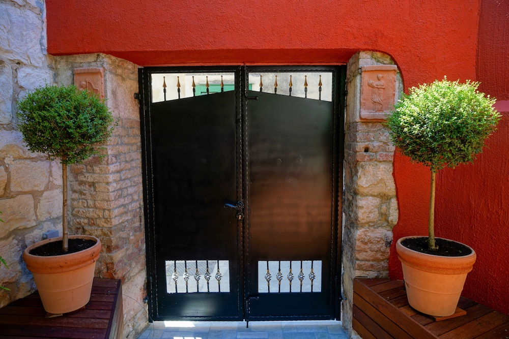 Boutique Guest Accommodation Zephyrus 3/80