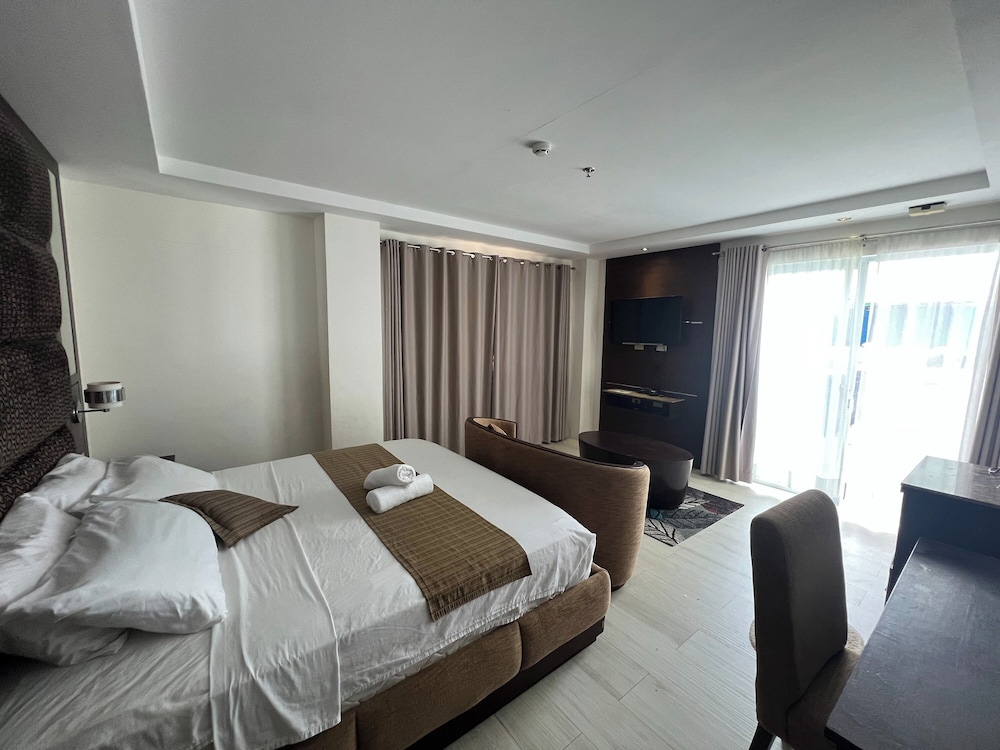 Subiza Beach Resort 15/48