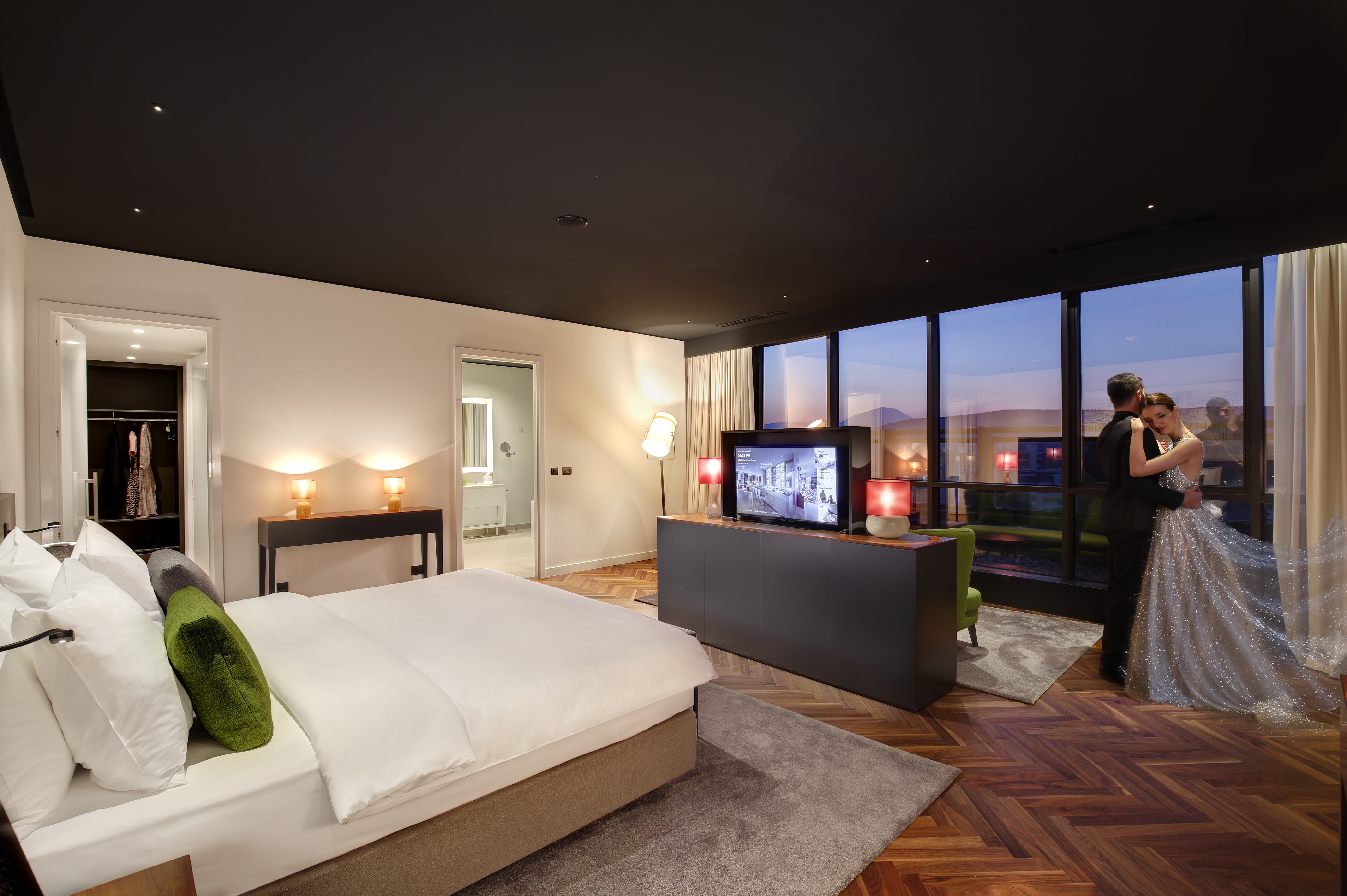 Penthouse, Suite