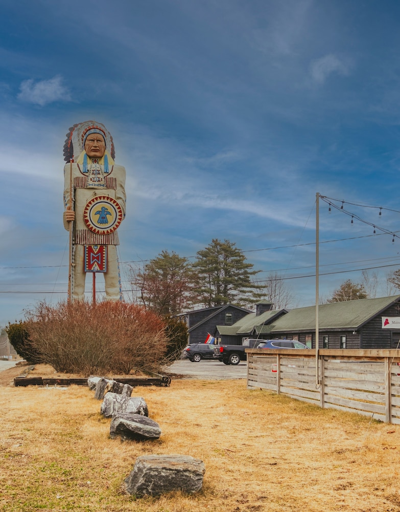 Casco Bay Inn 42/50