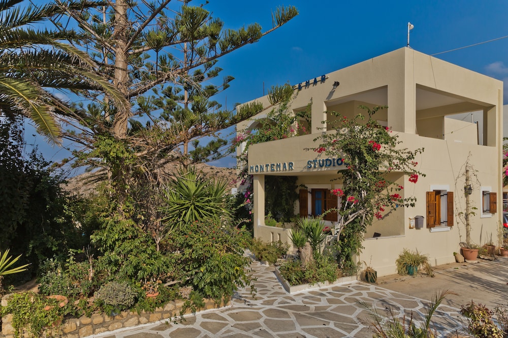 Montemar Apartments 38/40