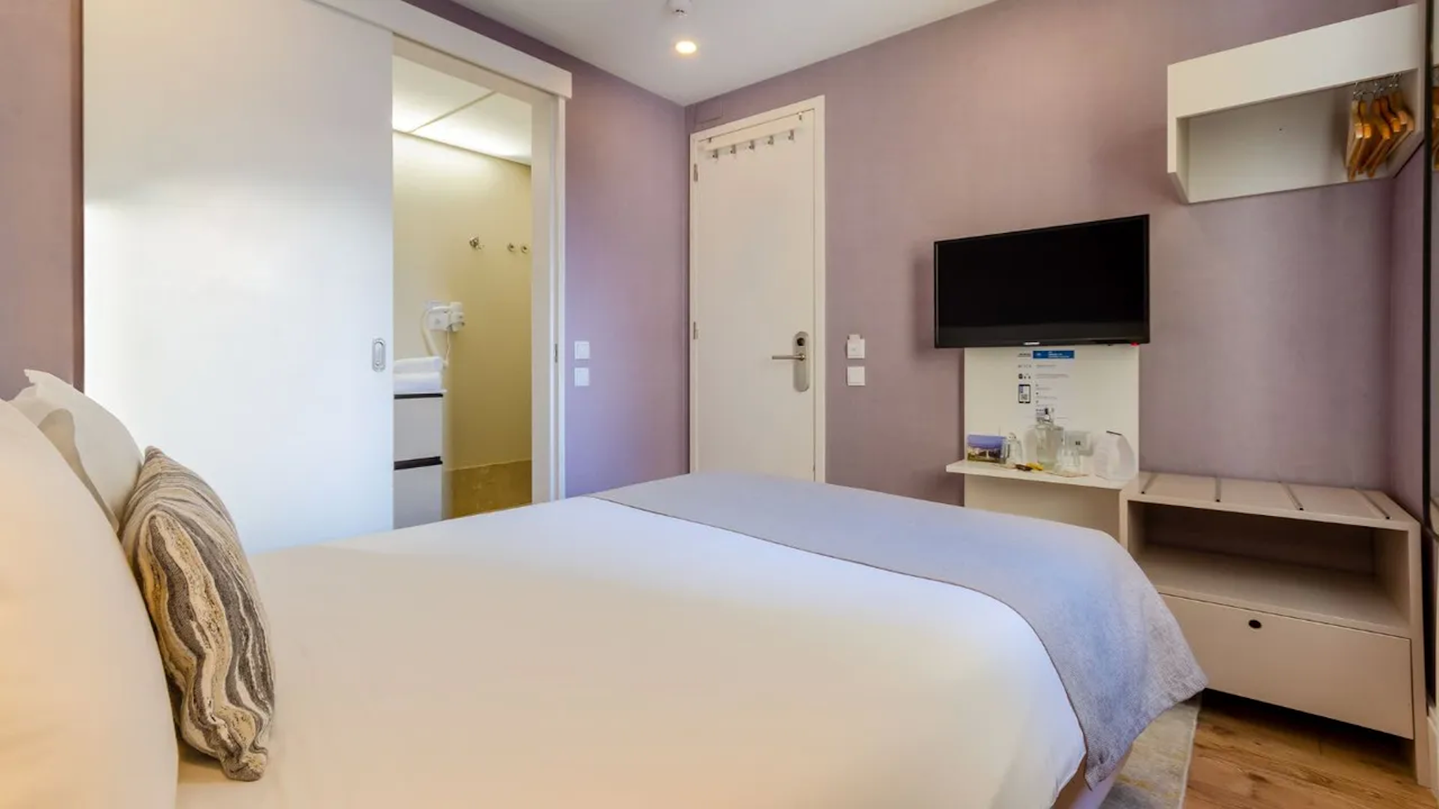 LX51 Studios & Suites - Lisbon center 4/26