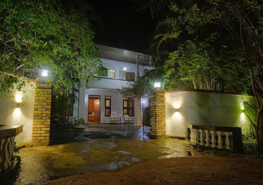 Aura City Hostel 13/14