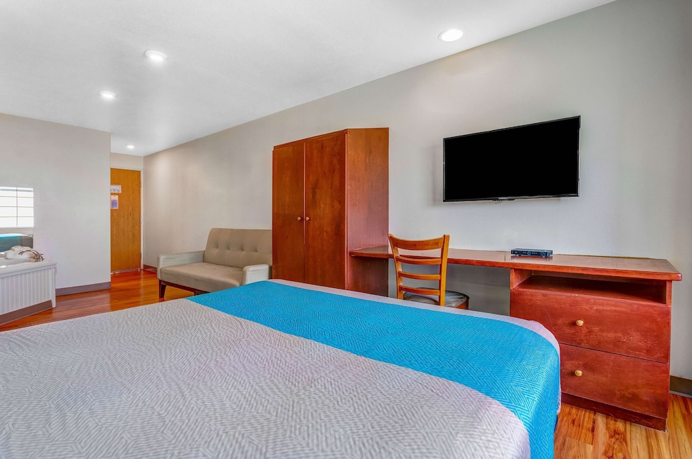 Motel6 Idaho Falls, ID - Snake River 14/56