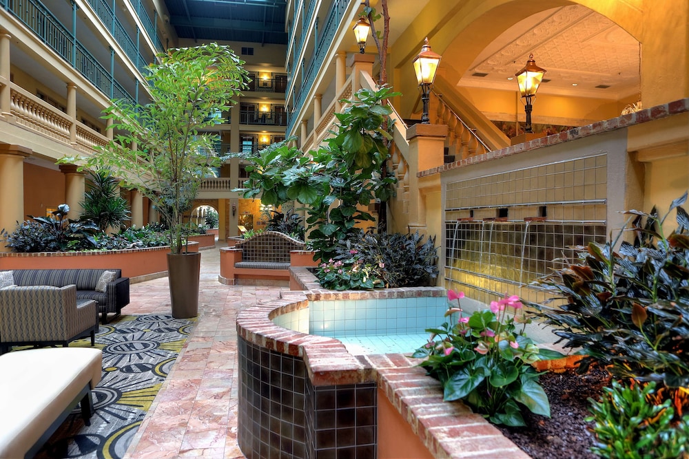 Embassy Suites by Hilton Los Angeles International Airport South 53/65