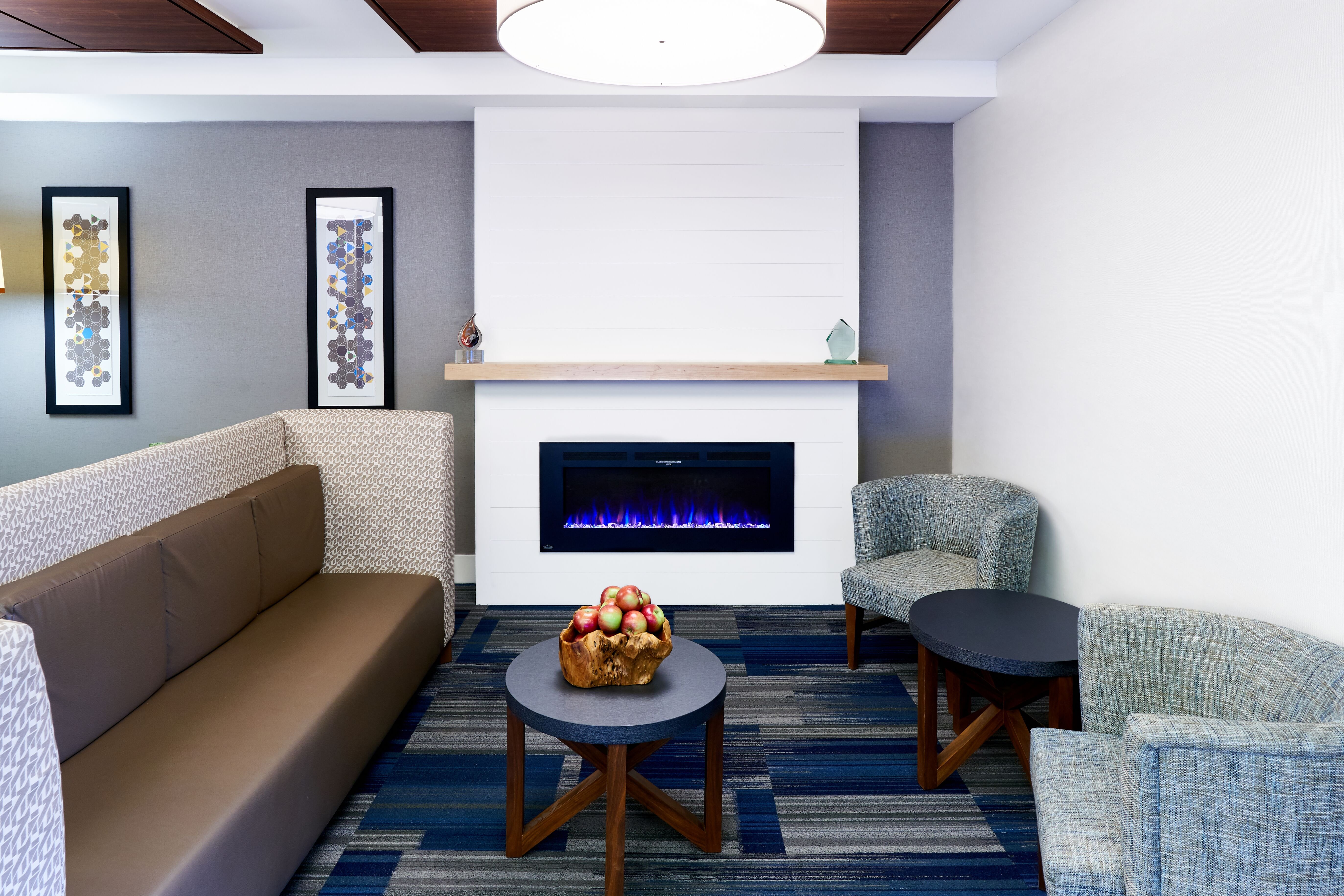 Holiday Inn Express Suites Dieppe Airport 44/63