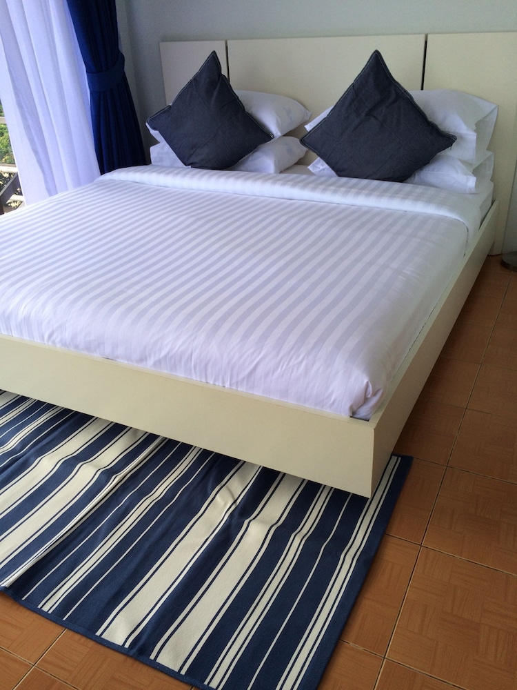 Chomtalay Resort At Had Chaosamran Beach photo4