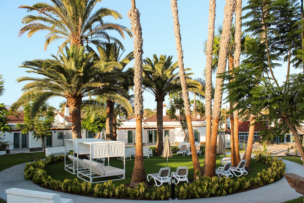 Hotel LIVVO Dunagolf Suites 45/50