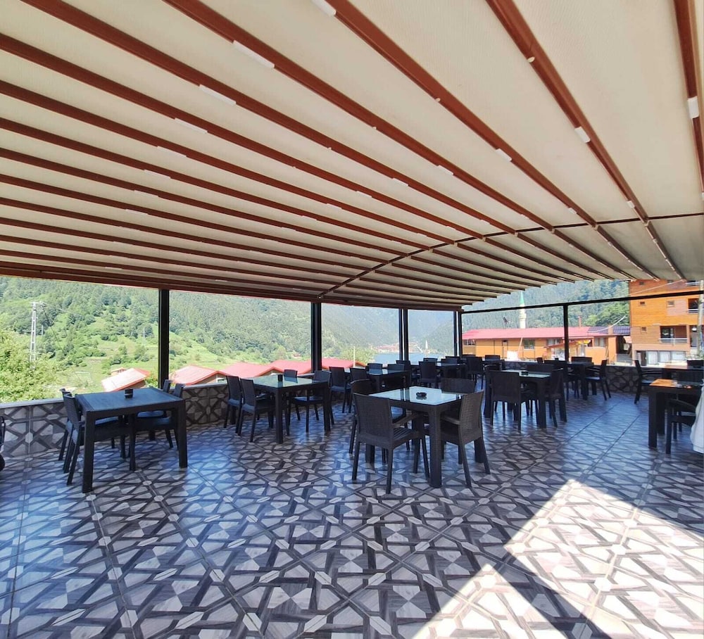 Ozbek Suit Otel 30/58