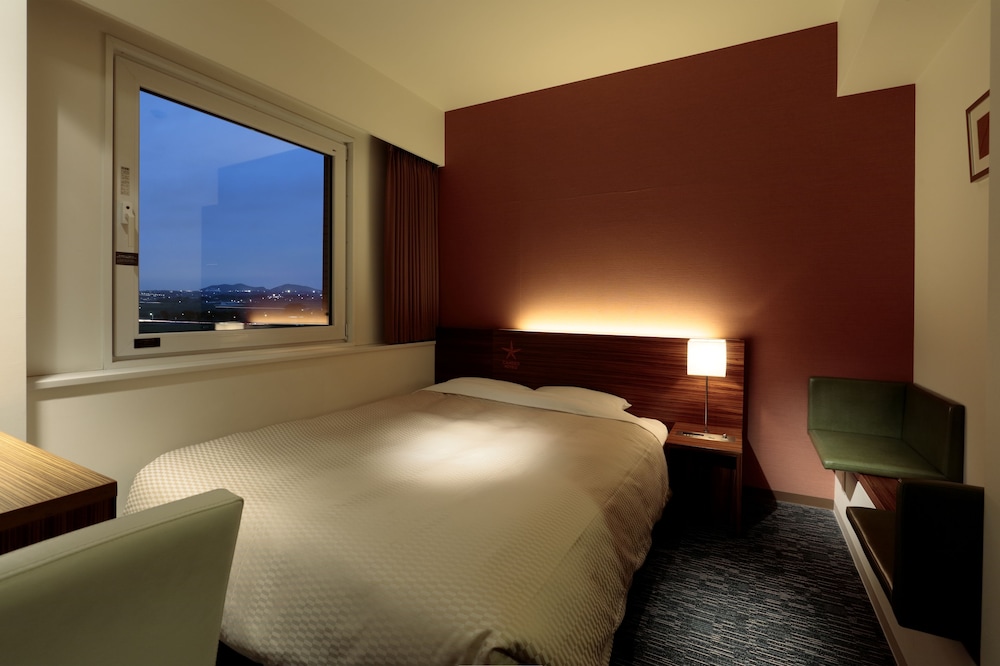 Candeo Hotels Ozu 18/45