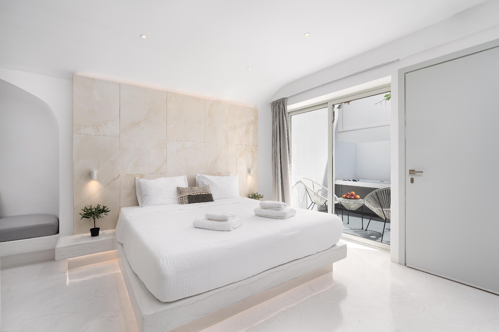 Cycladic Suites & Spa 4/14