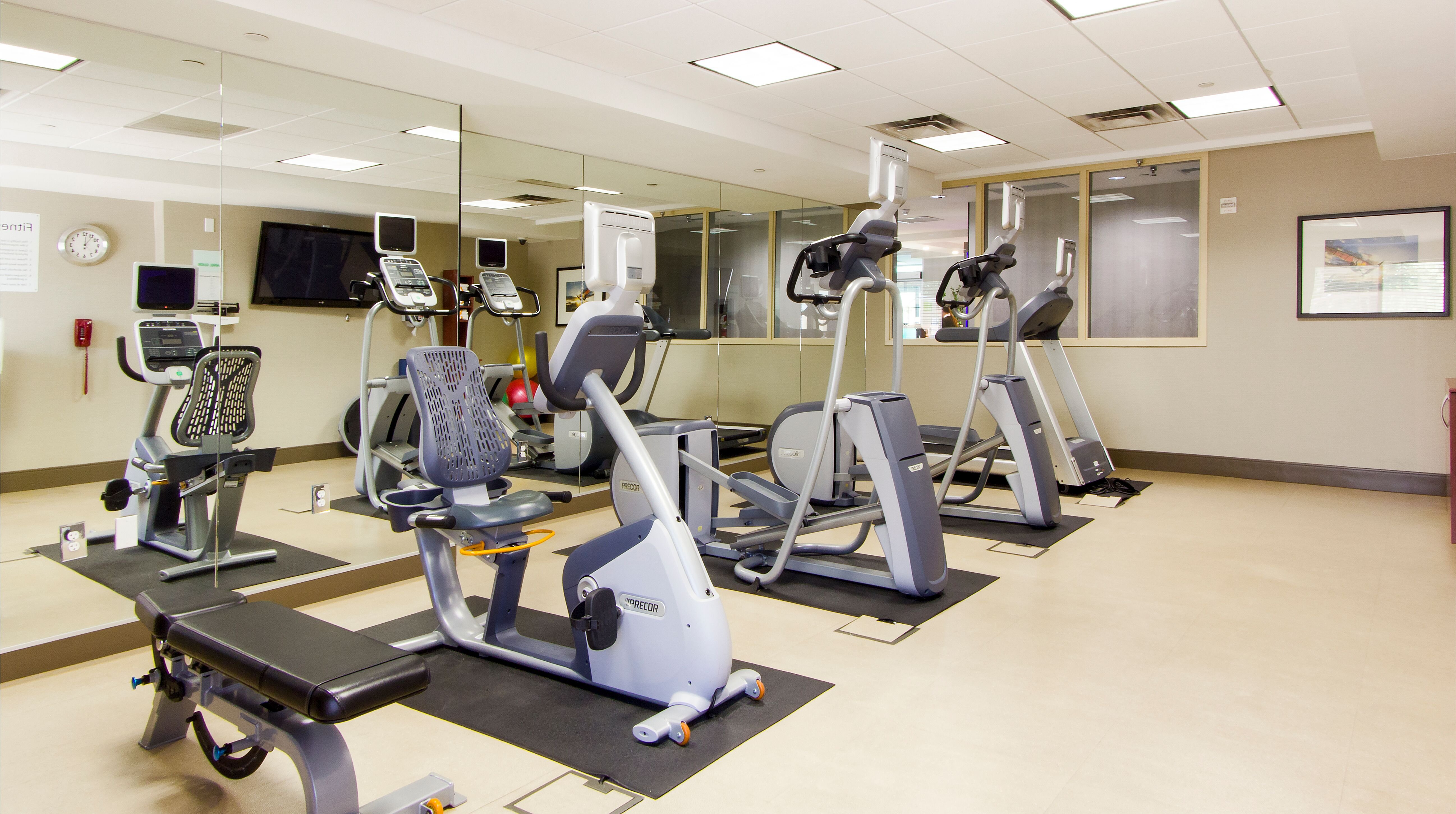 Holiday Inn And Suites Scottsdale North Airpark Ex Wingate By Wyndham Scottsdale 26/50
