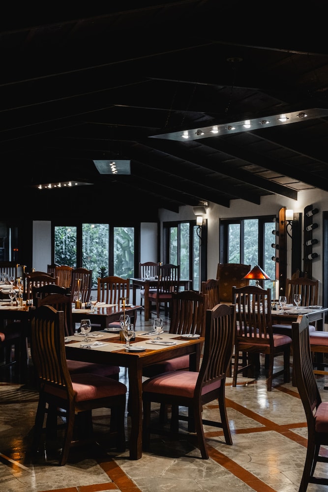 Villa Blanca Cloud Forest Resort and Nature Reserve 61/73