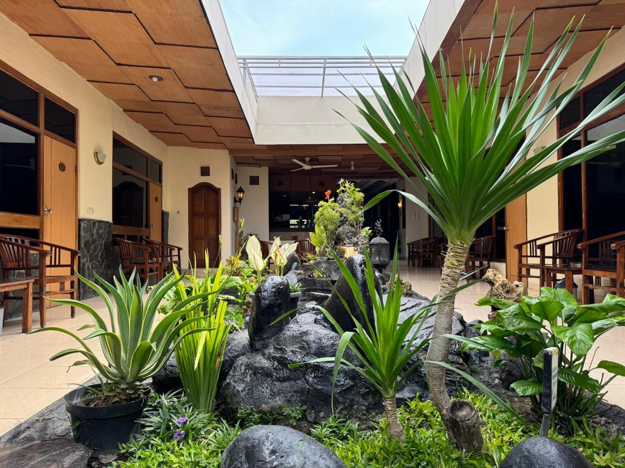 Hotel Priangan 47/50