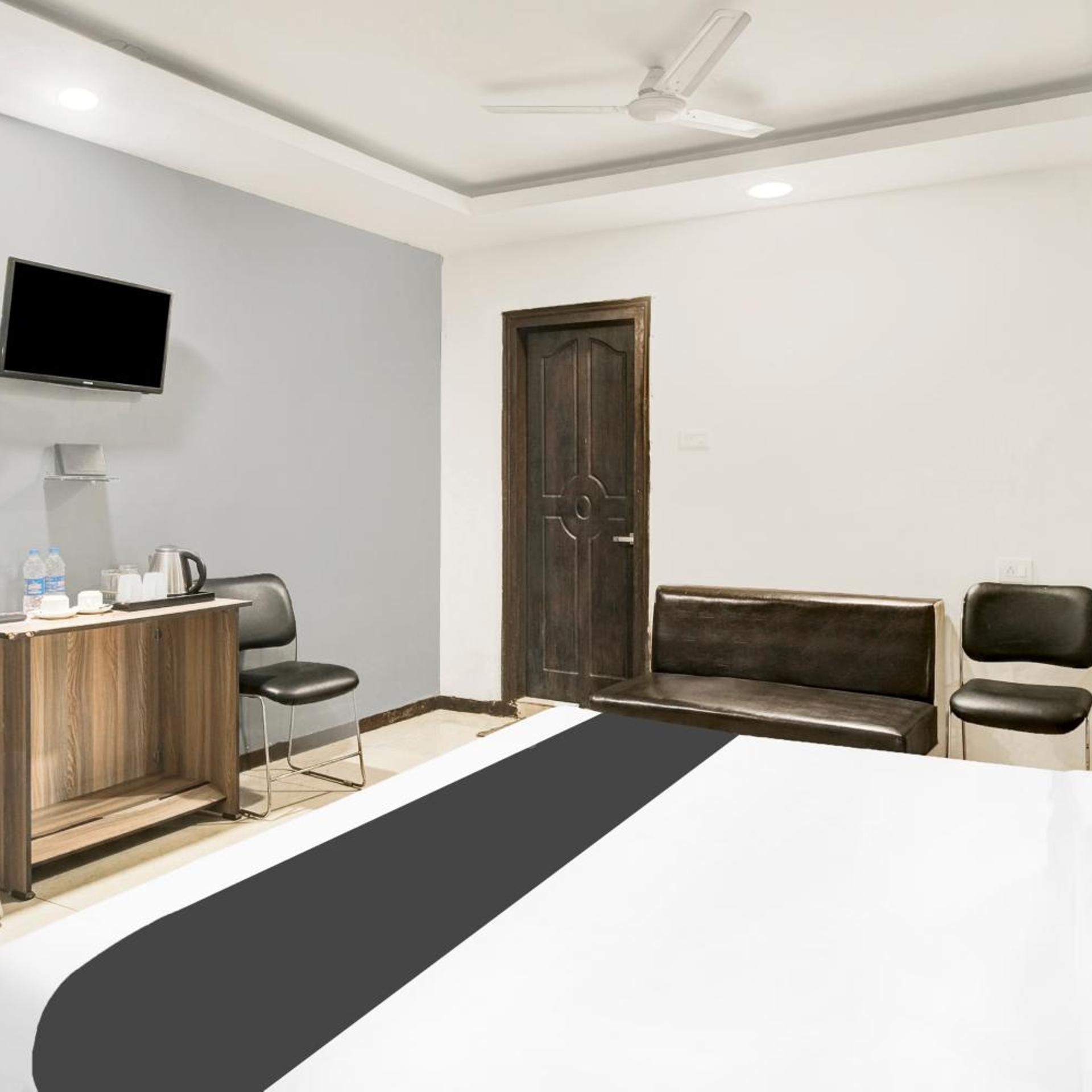 Hotel Grand Majesty 34/53