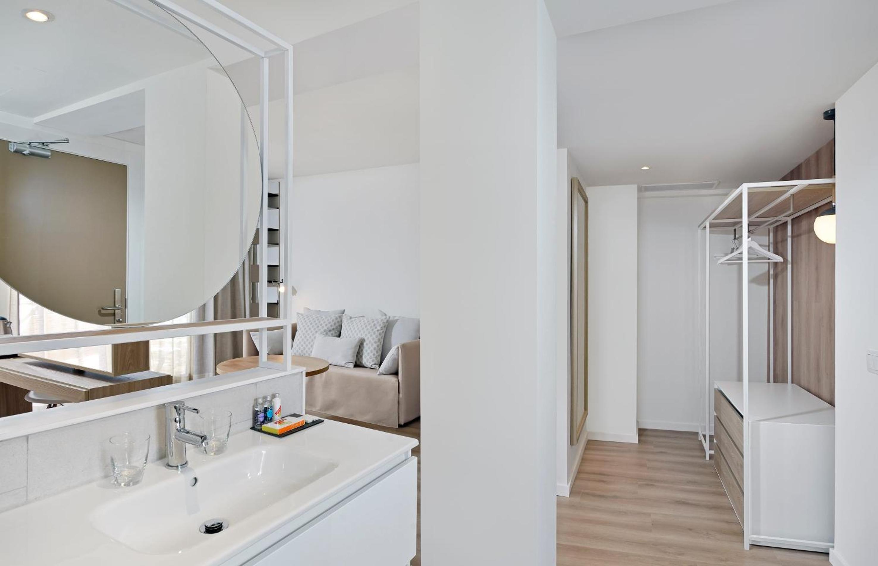 Loft, Twin Beds, Sofa, Sun Room