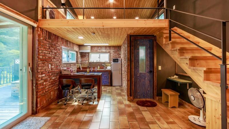 Gyeongju Rosso House Pension 2/25