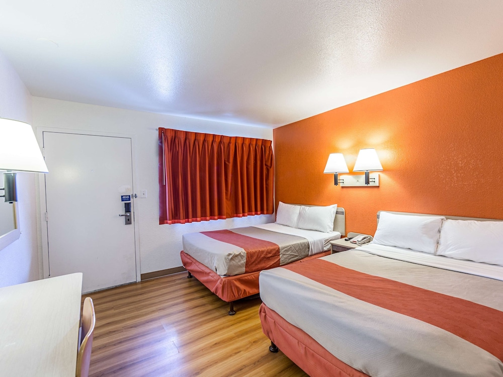 Motel6 Yreka, CA 26/62