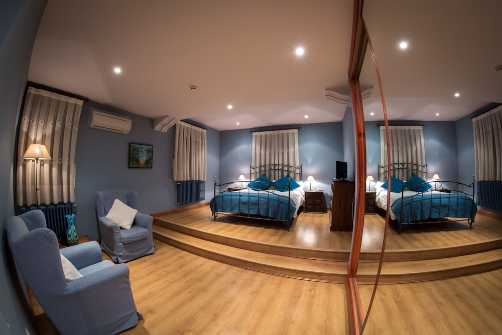 Venta Magullo Complejo Hostelero 40/55