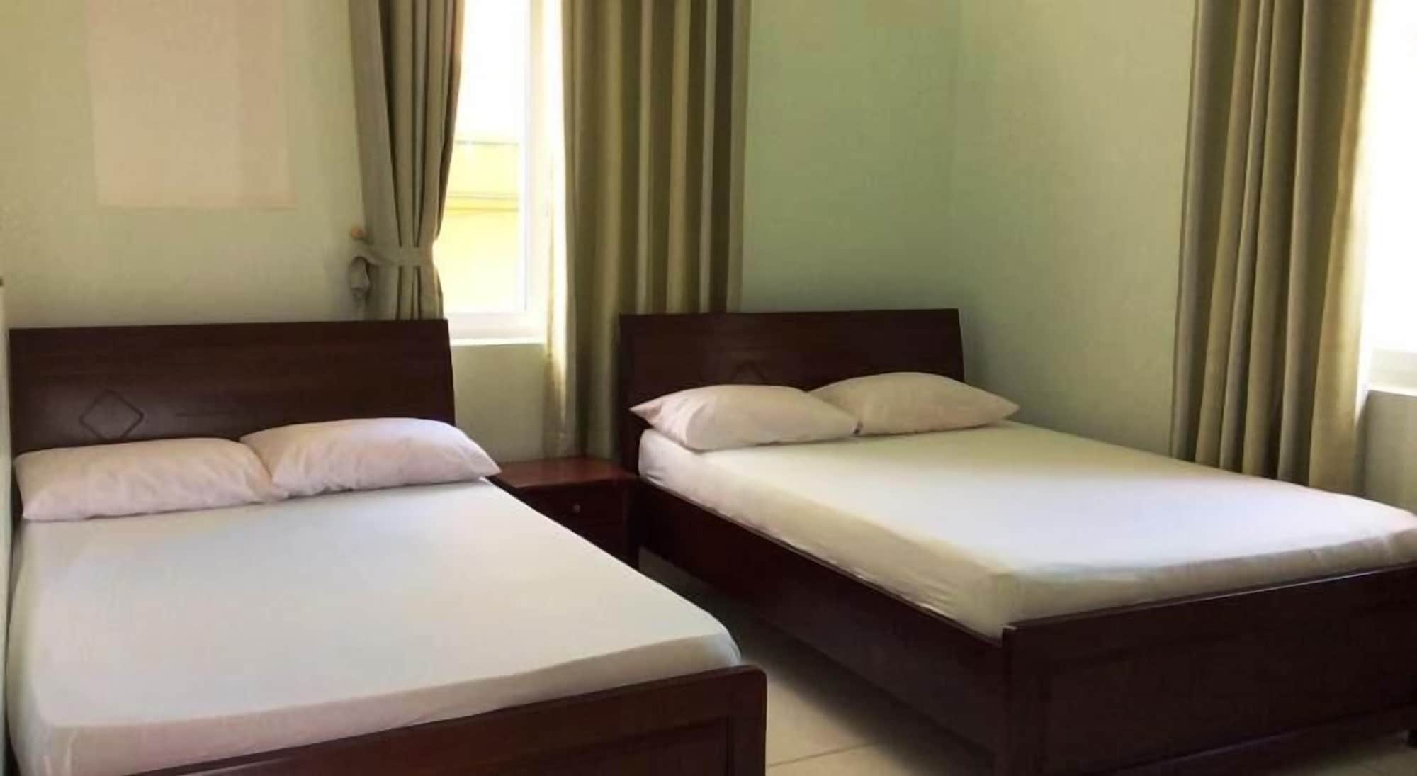 SUPERIOR, 2 DOUBLE BEDS