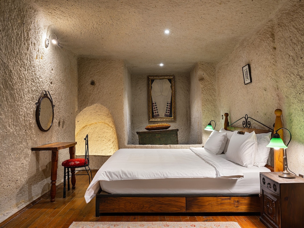 Kelebek Special Cave Hotel 26/84