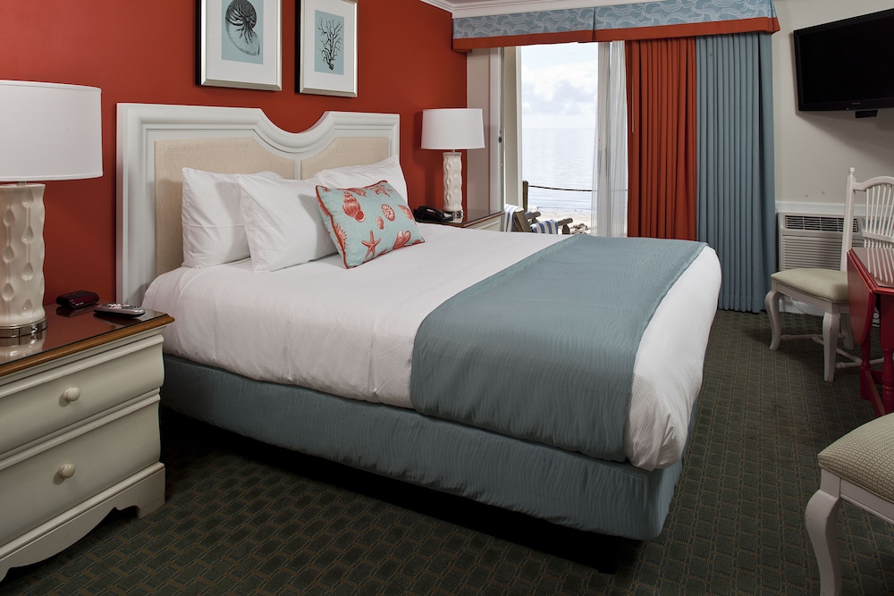 Surfside Hotel and Suites 8/57