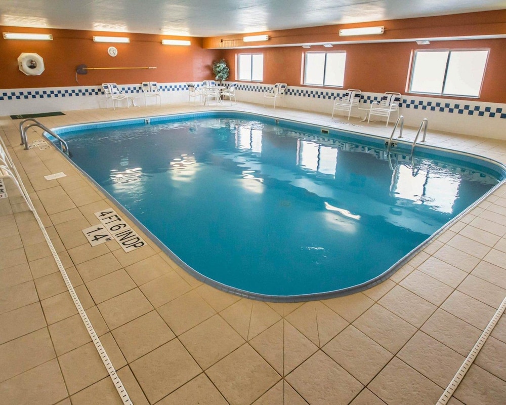 MainStay Suites Joliet I-80 7/47