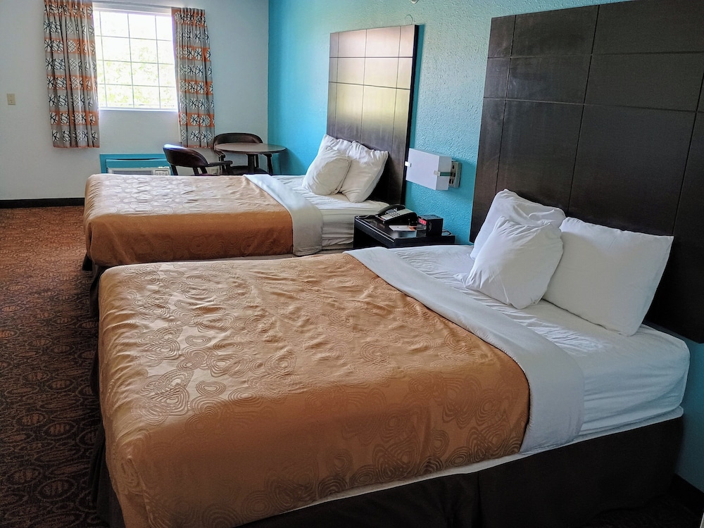 Howard Johnson by Wyndham Branson Theatre District 15/59