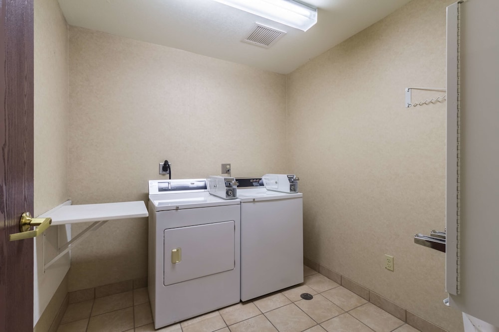 Motel6 Huron, OH - Sandusky 7/62